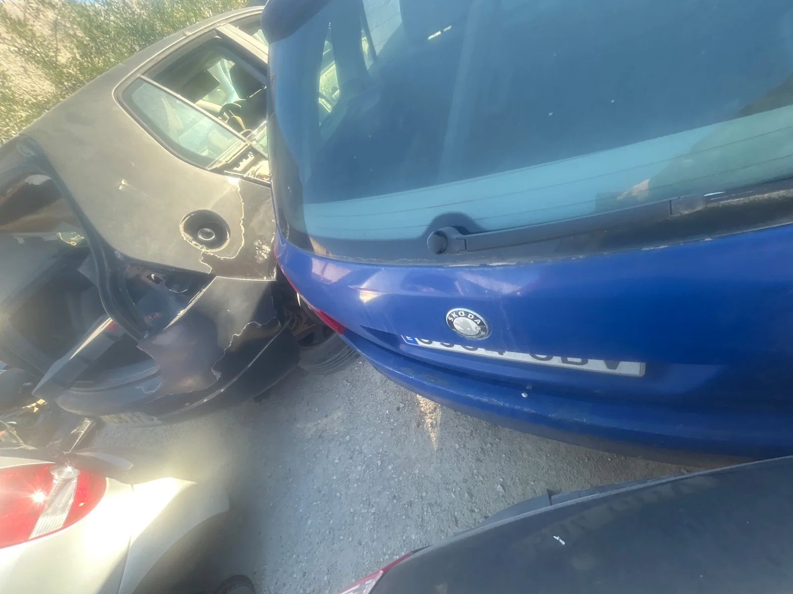 Foto de PARAGOLPES TRASERO SKODA FABIA COMBI (5J5) 1.4 TDI (80 CV / 59 KW)