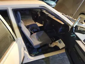 Foto de GOMAS CONTORNO PUERTA VOLVO SERIE 740 BERLINA/FAMILIAR