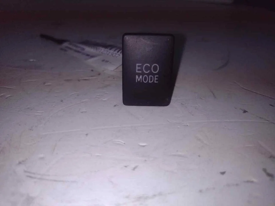 Foto de INTERRUPTOR TOYOTA YARIS (KSP1/NLP1/NSP1) referencia 15C754