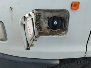 Foto de TAPA EXTERIOR COMBUSTIBLE FIAT DUCATO II COMBI 2.8 TDI CAT (122 CV / 90 KW) foto 2