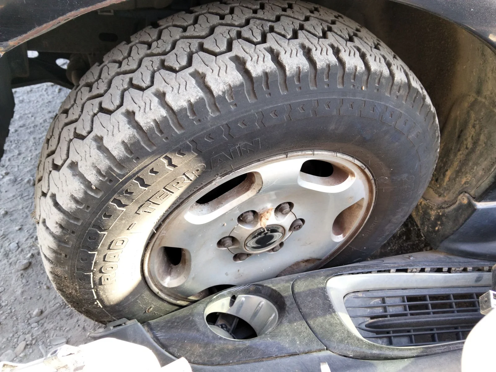 Foto de LLANTA SSANGYONG REXTON 2.7 Turbodiesel CAT (160 CV / 118 KW)