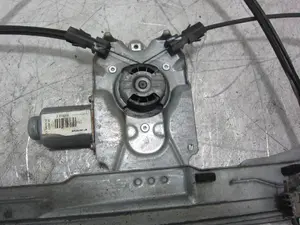 Foto de ELEVALUNAS DELANTERO DERECHO RENAULT CLIO III 1.5 dCi Diesel FAP (75 CV / 55 KW) referencia 400857E foto 3