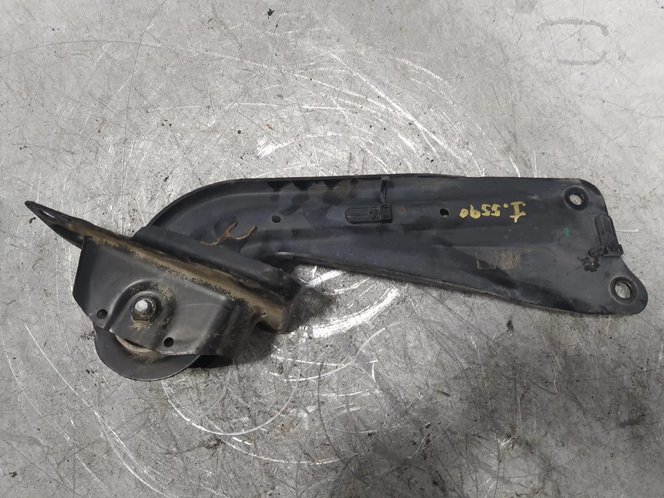 Foto de BRAZO SUSPENSION SUPERIOR TRASERO IZQUIERDO VOLKSWAGEN TIGUAN (AD1) 2.0 TDI DPF (239 CV / 176 KW) referencia 5Q0501051TR