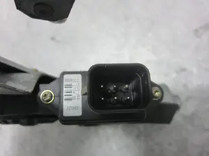 Foto de ELEVALUNAS DELANTERO DERECHO OPEL VECTRA B BERLINA 2.0 DTI (101 CV / 74 KW) referencia 90520228 foto 4