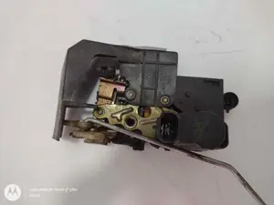 Foto de CERRADURA PUERTA DELANTERA DERECHA ALFA ROMEO 156 (116) referencia 18110242