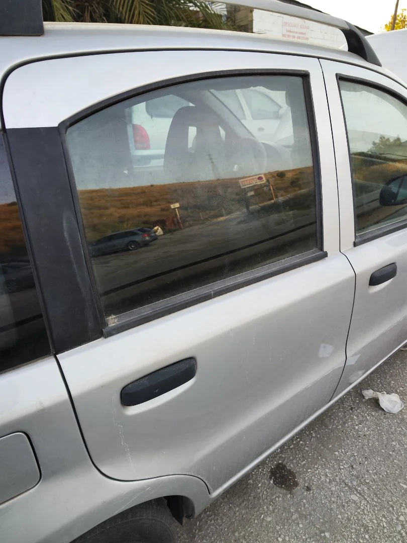 Foto de LUNA TRASERA DERECHA FIAT II PANDA (169) 1.2 CAT (60 CV / 44 KW)