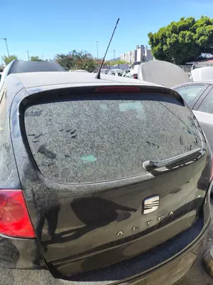 Foto de PORTON TRASERO SEAT ALTEA (5P1) 1.9 TDI (105 CV / 77 KW) referencia 5P0827024 foto 4