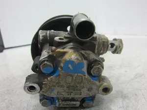 Foto de BOMBA DIRECCION VOLKSWAGEN GOLF IV BERLINA (1J1)(10.1997) 1.9 TDI (101 CV / 74 KW) referencia 1J0422154 foto 5