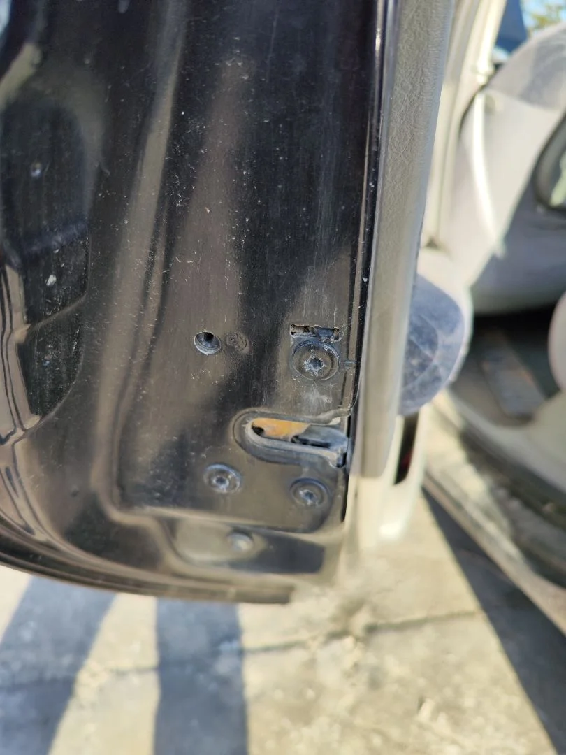 Foto de CERRADURA PUERTA TRASERA IZQUIERDA RENAULT SCENIC I (JA...) 1.4 CAT (95 CV / 70 KW) referencia 7701473173