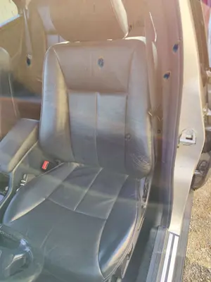 Foto de ASIENTO DELANTERO IZQUIERDO MERCEDES-BENZ CLASE E (BM 210) BERLINA 3.0 Turbodiesel CAT (177 CV / 130 KW) foto 2
