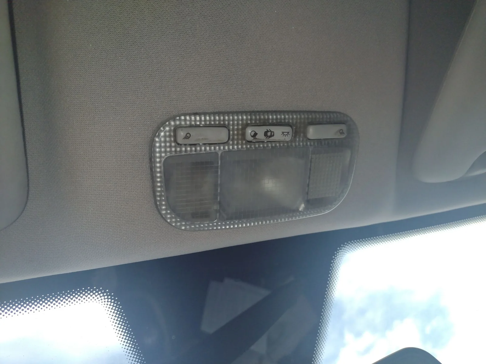 Foto de LUZ INTERIOR PEUGEOT 308 1.6 16V HDi (90 CV / 66 KW)