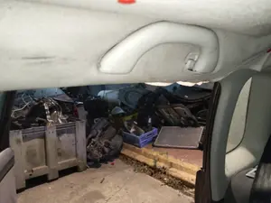 Foto de ASIDERO TECHO TRASERO DERECHO VOLKSWAGEN POLO IV (9N1)