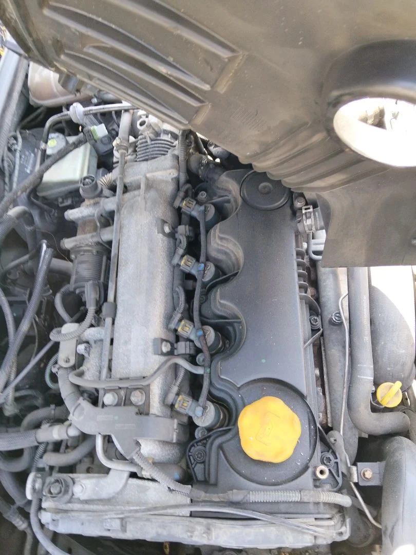 Foto de MOTOR COMPLETO OPEL ASTRA H GTC 1.9 CDTI (120 CV / 88 KW)