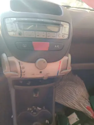 Foto de MANDO CALEFACCION / AIRE ACONDICIONADO PEUGEOT 107 1.0 CAT (384F) (68 CV / 50 KW)