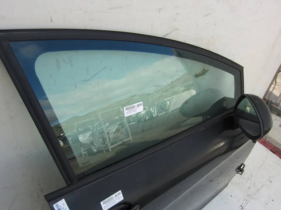 Foto de LUNA DELANTERA DERECHA SEAT LEON (1P1) 1.6 TDI (105 CV / 77 KW) referencia 43R001582