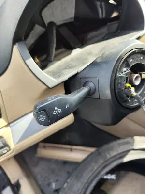 Foto de MANDO INTERMITENTES BMW SERIE X3 (E83) 2.0 16V Diesel CAT (150 CV / 110 KW)