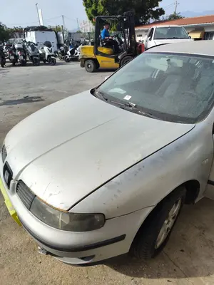 Foto de CAPO SEAT LEON (1M1) 1.6 (101 CV / 74 KW) referencia 1M0823033D foto 3