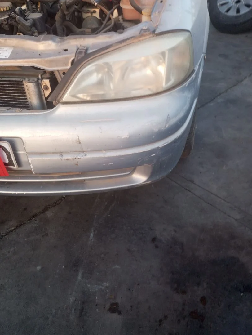 Foto de FARO IZQUIERDO OPEL ASTRA G BERLINA 1.6 CAT (Z 16 SE / L55) (84 CV / 62 KW) referencia 93175368