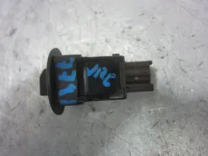 Foto de INTERRUPTOR RENAULT CAPTUR I 1.5 dCi Diesel FAP Energy (90 CV / 66 KW) referencia 681995290R foto 2
