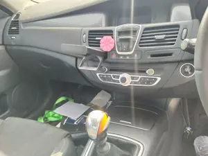 Foto de MANDO CALEFACCION / AIRE ACONDICIONADO RENAULT LAGUNA III COUPE 2.0 dCi Diesel FAP (150 CV / 110 KW)
