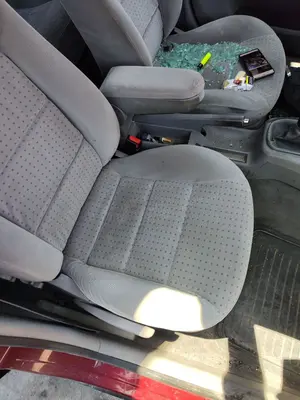 Foto de ASIENTO DELANTERO DERECHO VOLKSWAGEN PASSAT BERLINA (3B2) 1.9 TDI (116 CV / 85 KW)