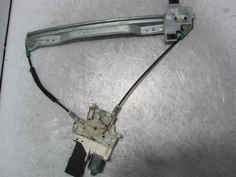 Foto de ELEVALUNAS DELANTERO DERECHO PEUGEOT 407 2.0 16V HDi FAP CAT (RHR / DW10BTED4) (136 CV / 100 KW) referencia 9644893480