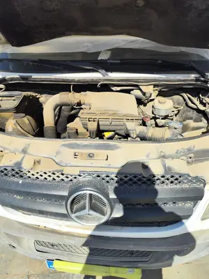 Foto de TORPEDO MERCEDES-BENZ SPRINTER II FURGÓN 2.1 CDI CAT (88 CV / 65 KW)