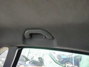 Foto de ASIDERO TECHO TRASERO DERECHO SEAT CORDOBA BERLINA (6L2) 1.4 16V (75 CV / 55 KW) referencia 6L0857607G FKZ foto 10