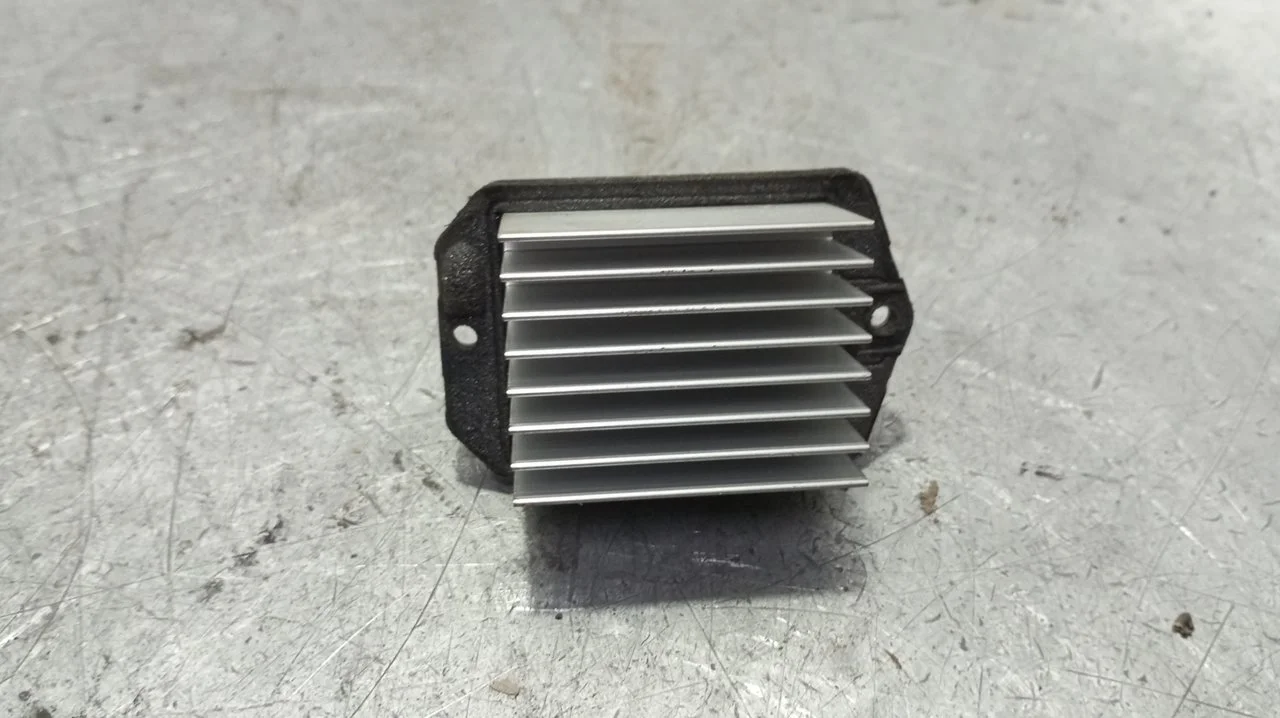 Foto de RESISTENCIA CALEFACCION LAND ROVER RANGE ROVER SPORT 3.6 TD V8 (272 CV / 200 KW) referencia 0778000901