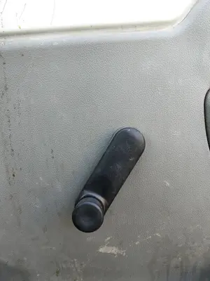 Foto de ELEVALUNAS DELANTERO DERECHO RENAULT KANGOO I (F/KC0) 1.9 dCi Diesel CAT (84 CV / 62 KW)