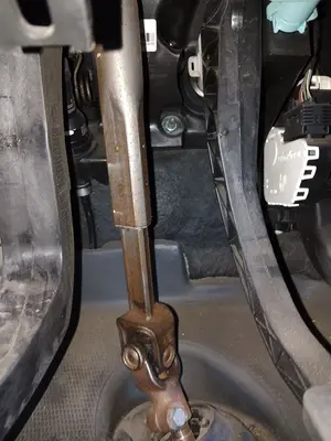 Foto de COLUMNA DIRECCION FIAT DUCATO 3 MAXI FURGÓN TS 35 (295) 2.3 JTD CAT (131 CV / 96 KW)