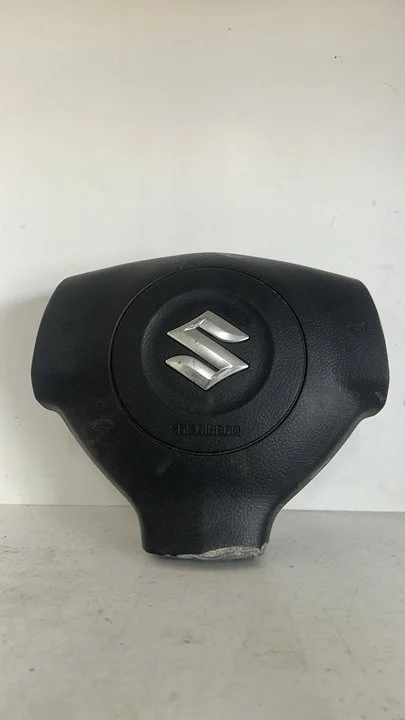 Foto de AIRBAG DELANTERO IZQUIERDO SUZUKI SWIFT BERLINA (RS/MZ) 1.3 DDiS Diesel CAT (69 CV / 51 KW) referencia 48150
