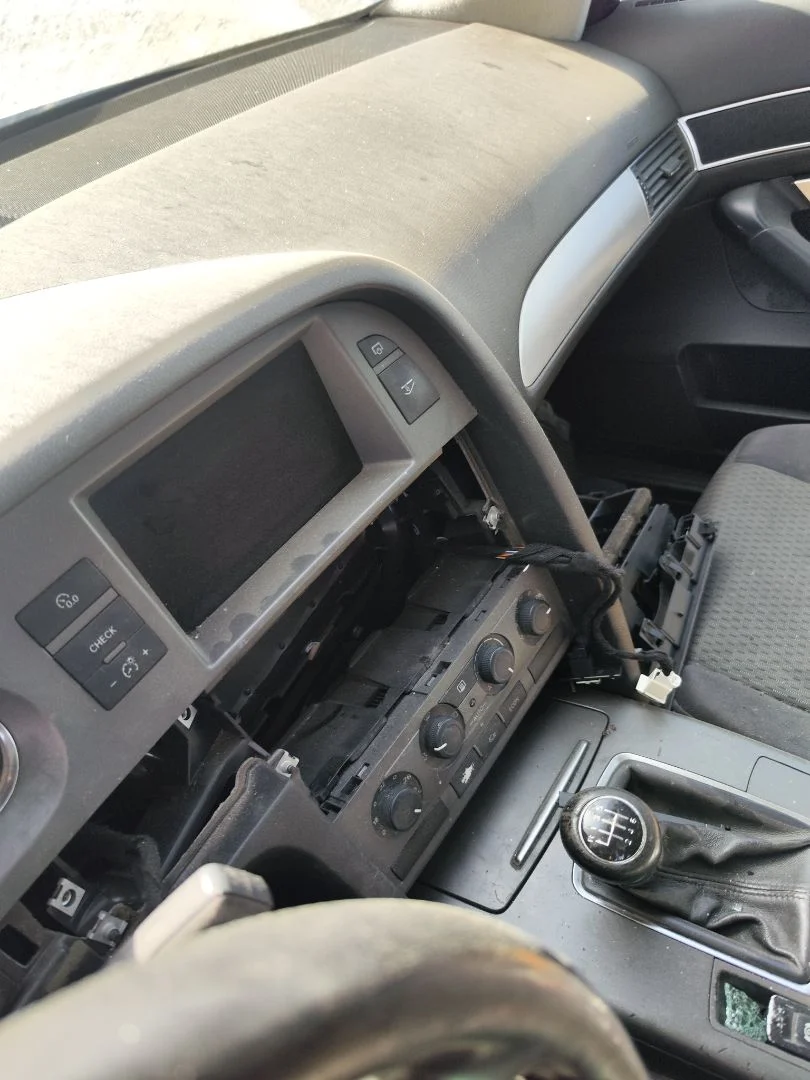 Foto de INTERRUPTOR AUDI A6 BERLINA (4F2) 2.0 TDI (140 CV / 103 KW)