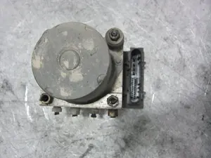 Foto de ABS PEUGEOT 307 (S1)(04.2001) 1.4 HDi (68 CV / 50 KW) referencia 0265800390 foto 2