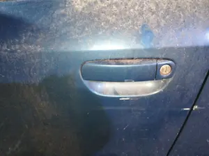 Foto de MANETA EXTERIOR DELANTERA IZQUIERDA AUDI A4 BERLINA (8E)