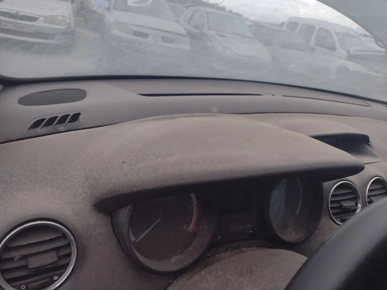 Foto de SALPICADERO PEUGEOT 308 1.6 16V HDi (90 CV / 66 KW)