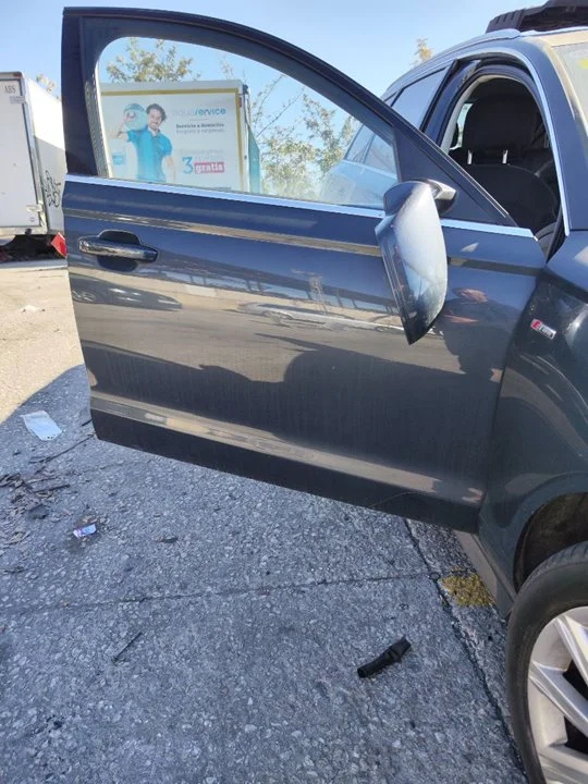 Foto de PUERTA DELANTERA DERECHA AUDI A6 AVANT (4GD) 2.0 16V TDI (190 CV / 140 KW) referencia 4G0831052