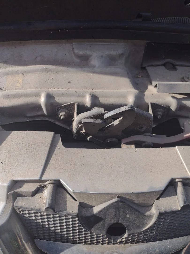 Foto de CERRADURA CAPO ALFA ROMEO GT (125) 1.9 JTD (M) 16V CAT (150 CV / 110 KW) referencia 0050507083