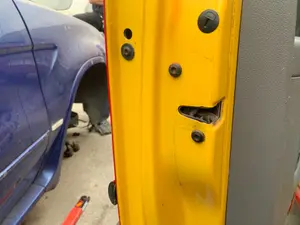 Foto de CERRADURA PUERTA DELANTERA IZQUIERDA VOLKSWAGEN CADDY (2K)(02.2004) 2.0 SDI (69 CV / 51 KW) referencia 3D1837015AP
