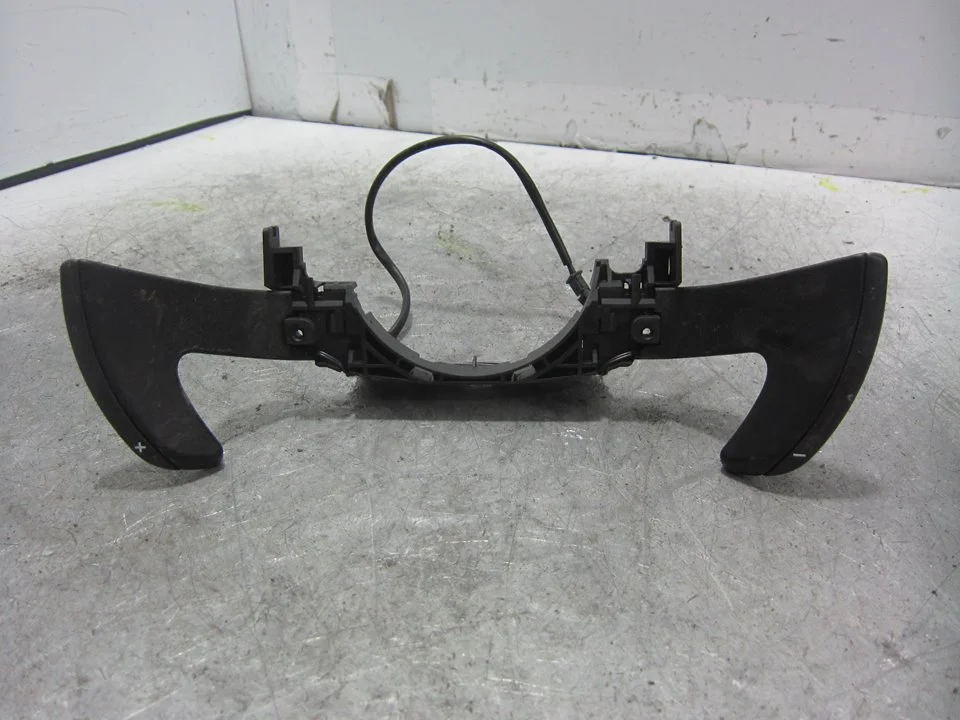 Foto de MANDO VOLANTE CITROEN C4 BERLINA 1.6 HDi FAP (112 CV / 82 KW) referencia 96667245ZD