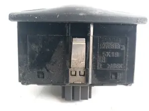 Foto de MANDO LUCES SAAB 9-3 BERLINA 1.9 TiD CAT (0 CV / 0 KW) referencia 1278613 foto 2