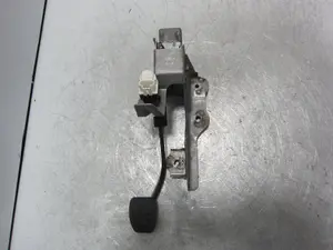 Foto de PEDAL FRENO RENAULT CLIO IV GRANDTOUR 0.9 Energy (90 CV / 66 KW) referencia 0137144 foto 1