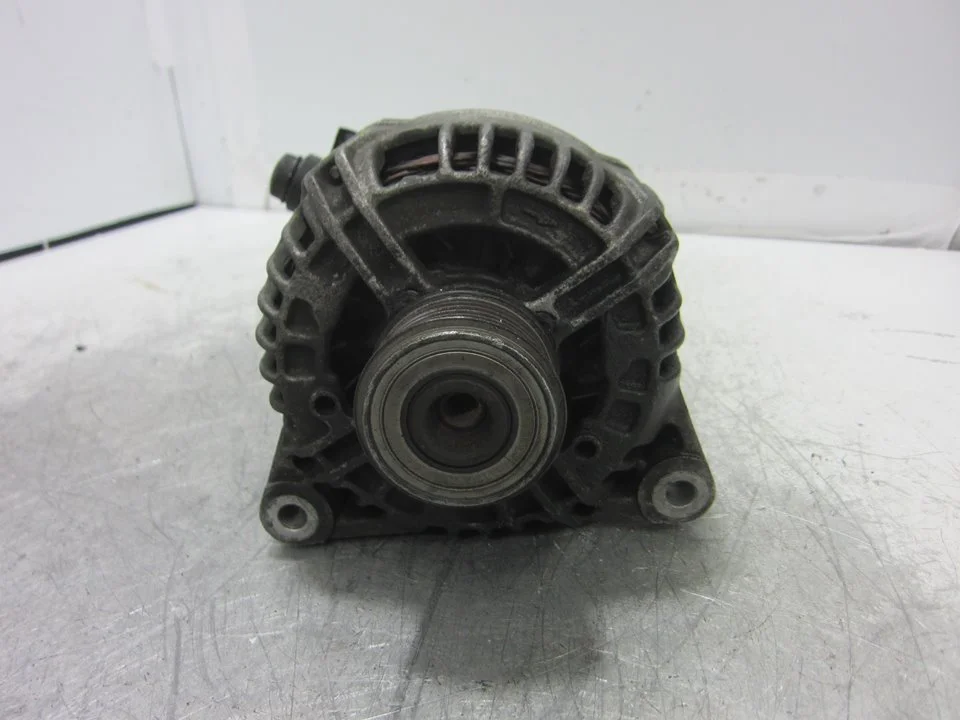 Foto de ALTERNADOR CITROEN C4 BERLINA referencia 0124525035