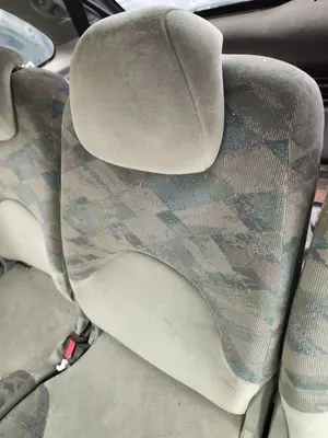 Foto de ASIENTO TRASERO MEDIO CITROEN XSARA PICASSO 2.0 HDi CAT (RHY / DW10TD) (90 CV / 66 KW) foto 2