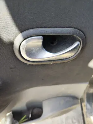 Foto de MANETA INTERIOR TRASERA IZQUIERDA RENAULT SCENIC II (JM) 1.9 dCi Diesel (120 CV / 88 KW)