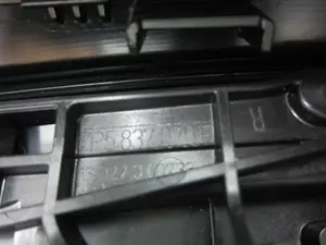 Foto de MANETA INTERIOR TRASERA DERECHA PORSCHE CAYENNE (TIPO 92A) referencia 7P5837020F foto 3