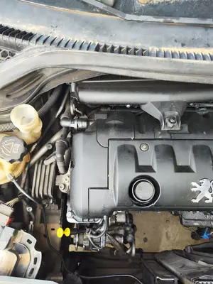 Foto de MOTOR COMPLETO PEUGEOT 207 CC CABRIO-COUPÉ 1.6 16V (120 CV / 88 KW) referencia 5FW