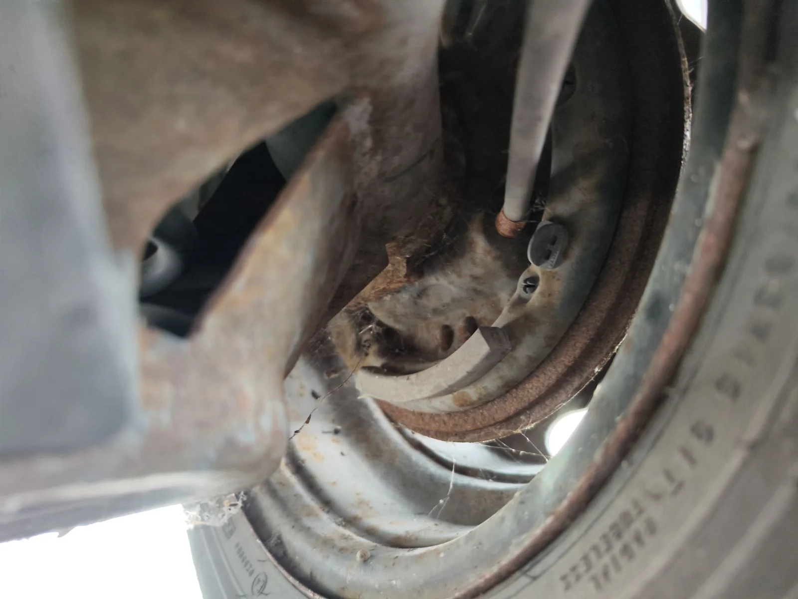 Foto de MANGUETA TRASERA IZQUIERDA SKODA OCTAVIA BERLINA (1U2) 1.9 TDI (90 CV / 66 KW)