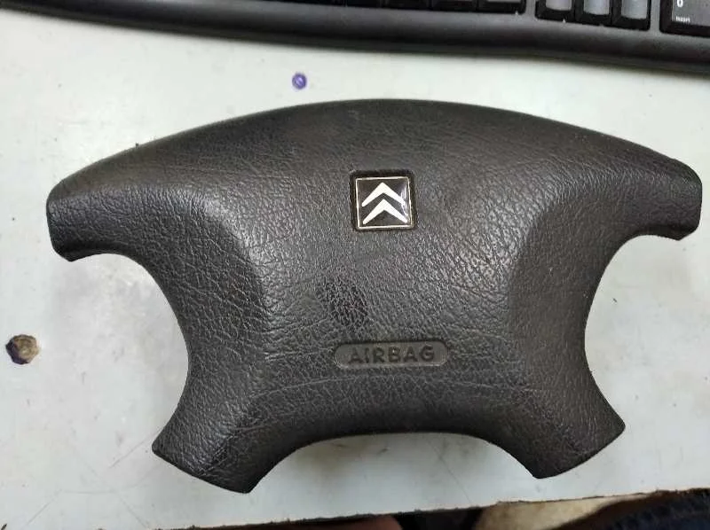 Foto de AIRBAG DELANTERO IZQUIERDO CITROEN XSARA BERLINA 1.9 Turbodiesel (90 CV / 66 KW) referencia 96348639ZL