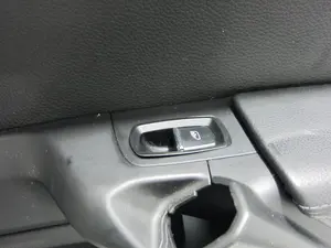Foto de MANDO ELEVALUNAS TRASERO IZQUIERDO PORSCHE CAYENNE (TIPO 92A) referencia 7PP959855B